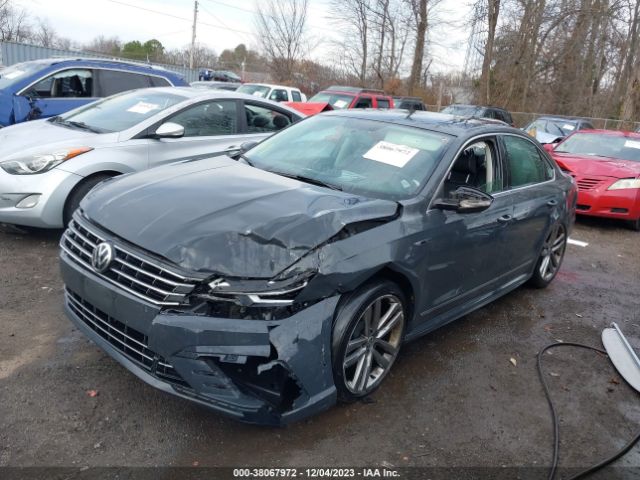 1VWDT7A34HC058694 Volkswagen Passat 1.8t R-line