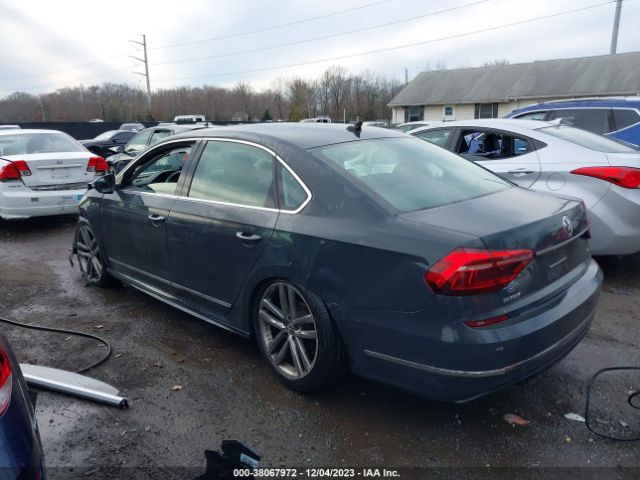 1VWDT7A34HC058694 Volkswagen Passat 1.8t R-line