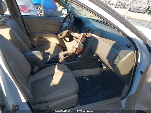1998 INFINITI I30 STANDARD/TOURING VIN: JNKCA21AXWT601371