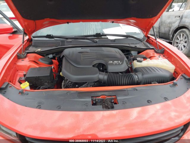 2C3CDXHG0JH187995 Dodge Charger Sxt Plus Rwd
