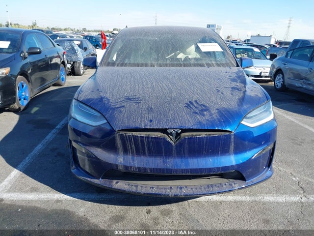 2022 TESLA MODEL X PLAID TRI MOTOR ALL-WHEEL DRIVE/DUAL MOTOR ALL-WHEEL DRIVE VIN: 7SAXCDE55NF338216