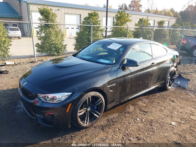BMW M4 2016 WBS3R9C56GK336127 Image 2