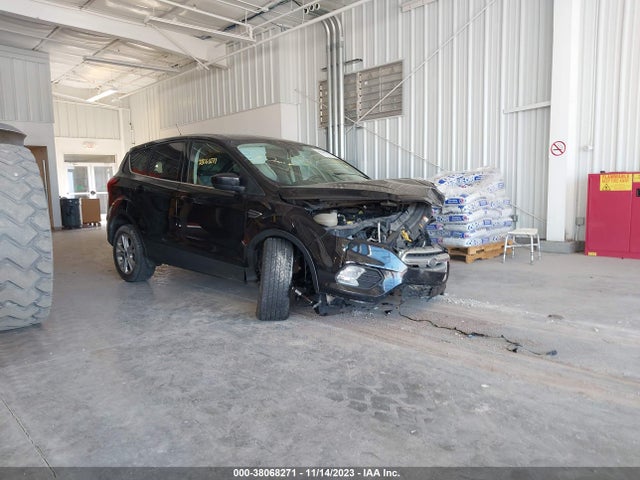 38068271 :رقم المزاد ، 1FMCU9GD8KUA29011 vin ، 2019 Ford Escape Se مزاد بيع