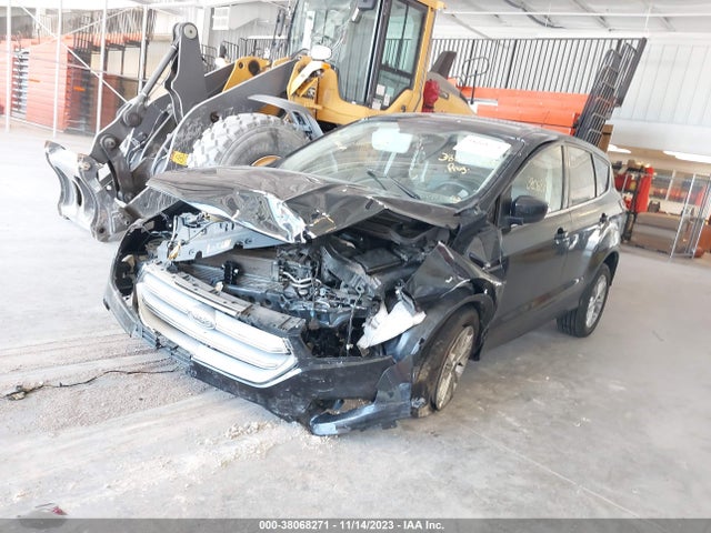 38068271 :رقم المزاد ، 1FMCU9GD8KUA29011 vin ، 2019 Ford Escape Se مزاد بيع
