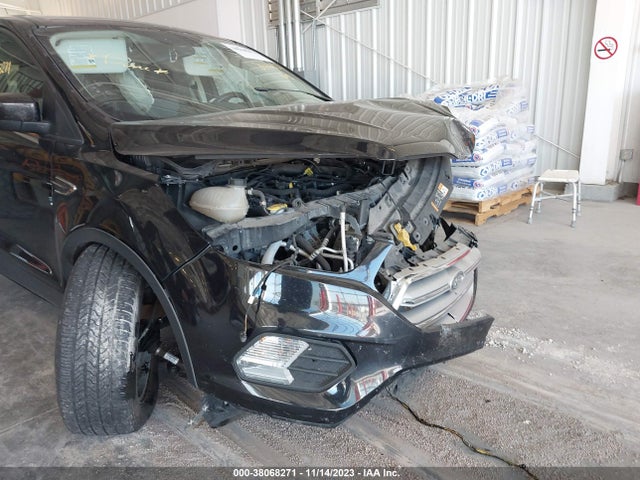 38068271 :رقم المزاد ، 1FMCU9GD8KUA29011 vin ، 2019 Ford Escape Se مزاد بيع