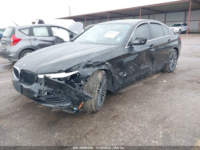 BMW 530I 2019 WBAJA5C5XKWW25931 Image 2