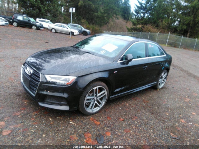 WAUJEGFF7KA092437 Audi A3 45 Premium