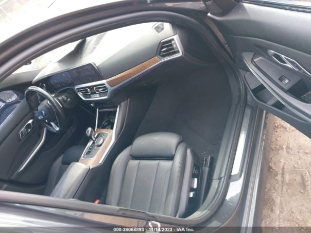 WBA5R1C59KFH11303 BMW 330I