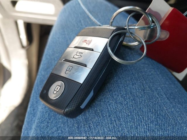 5XYPKDA56KG525927 KIA Sorento 3.3l Sx