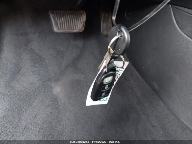 Hyundai ELANTRA SE 2019 5NPD74LF1KH468331 Image 11