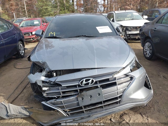Hyundai ELANTRA SE 2019 5NPD74LF1KH468331 Image 12