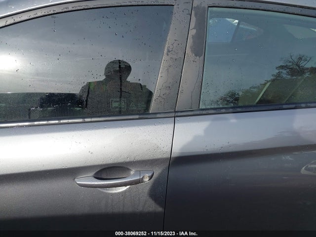 Hyundai ELANTRA SE 2019 5NPD74LF1KH468331 Image 14