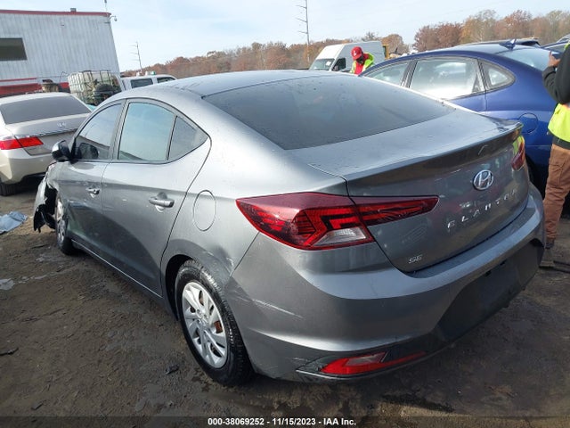 Hyundai ELANTRA SE 2019 5NPD74LF1KH468331 Image 3