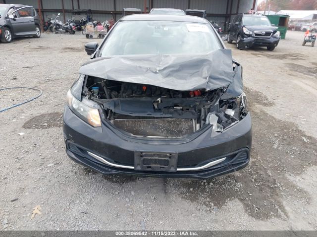 2HGFB2F79FH558889 Honda CIVIC SE