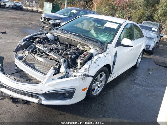 Chevrolet Cruze 1lt Auto 2015 1G1PC5SB1F7192569 Image 2
