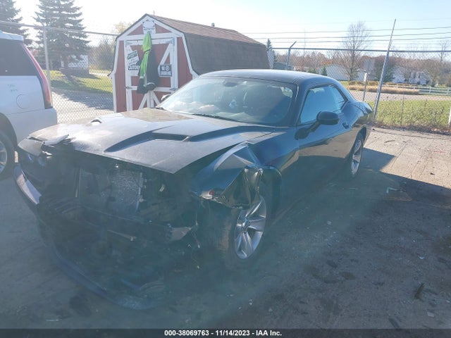 Dodge Challenger Sxt 2016 2C3CDZAG7GH288692 Image 2