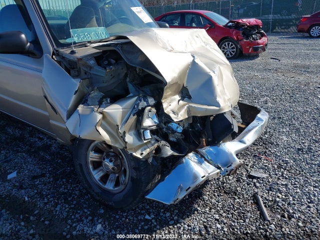 2000 Ford Ranger Xlt/xl მანქანა იყიდება აუქციონზე, vin: 1FTYR10C8YTA05658, აუქციონის ნომერი: 38069773