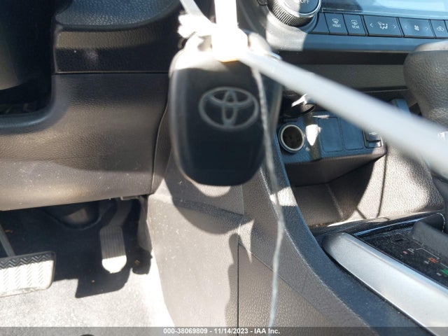 Toyota Corolla Le Plus 2015 5YFBURHE9FP207647 Image 11