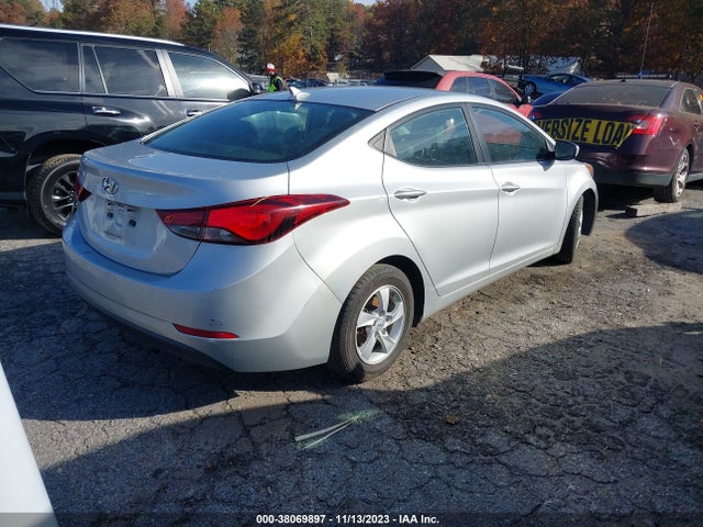 Hyundai ELANTRA SE 2015 5NPDH4AE0FH557675 Image 4