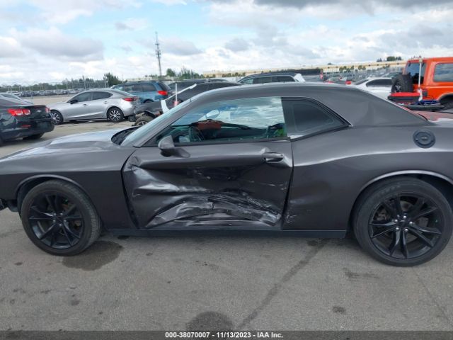 2C3CDZAG9GH158204 Dodge Challenger Sxt Plus