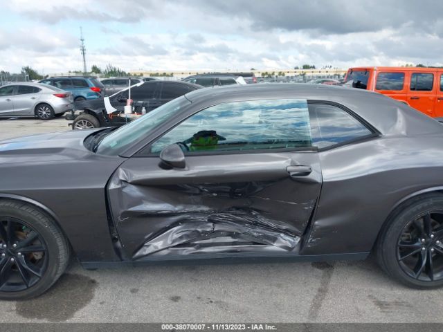 2C3CDZAG9GH158204 Dodge Challenger Sxt Plus