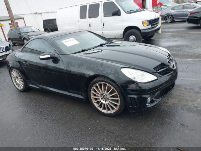 2007 MERCEDES-BENZ SLK 55 AMG WDBWK73F67F150682