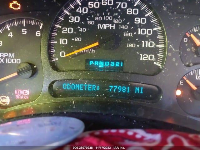 2004 GMC YUKON SLT VIN: 1GKEC13T44R135321