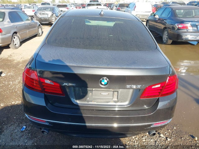 BMW 535i Xdrive 2016 WBA5B3C5XGG258727 Image 16