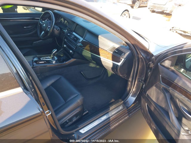 BMW 535i Xdrive 2016 WBA5B3C5XGG258727 Image 5