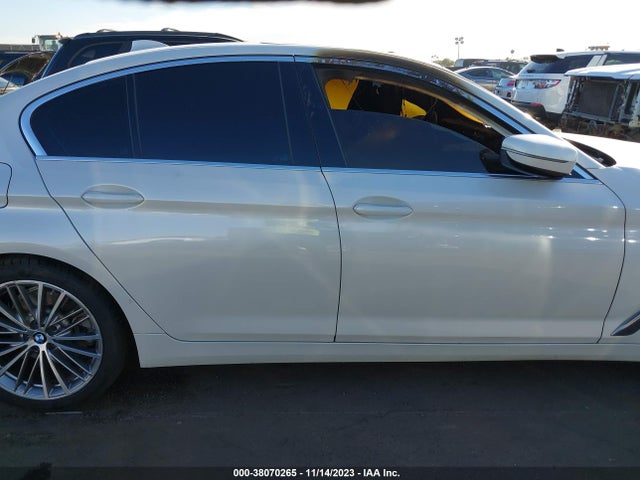 BMW 530I 2019 WBAJA5C57KWW00680 Image 12