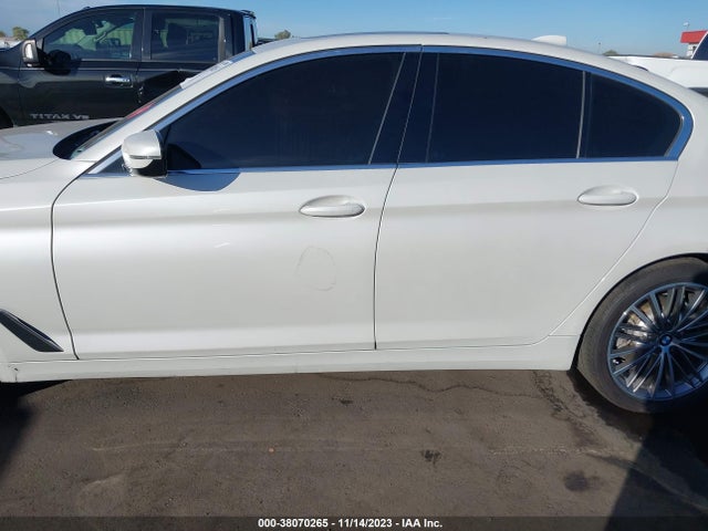 BMW 530I 2019 WBAJA5C57KWW00680 Image 13