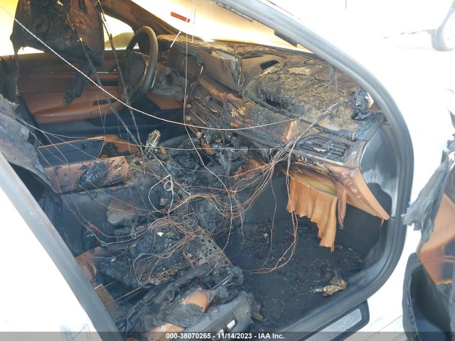 BMW 530I 2019 WBAJA5C57KWW00680 Image 6