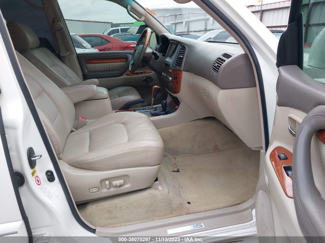 2007 LEXUS LX 470 VIN: JTJHT00W674027489
