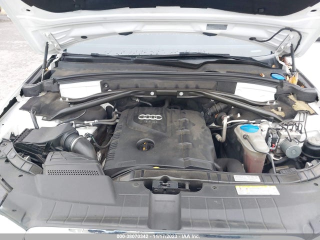 38070342 :رقم المزاد ، WA1LFAFP5CA139443 vin ، 2012 Audi Q5 2.0t Premium مزاد بيع