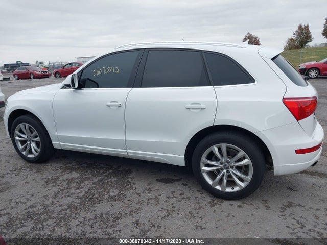 38070342 :رقم المزاد ، WA1LFAFP5CA139443 vin ، 2012 Audi Q5 2.0t Premium مزاد بيع