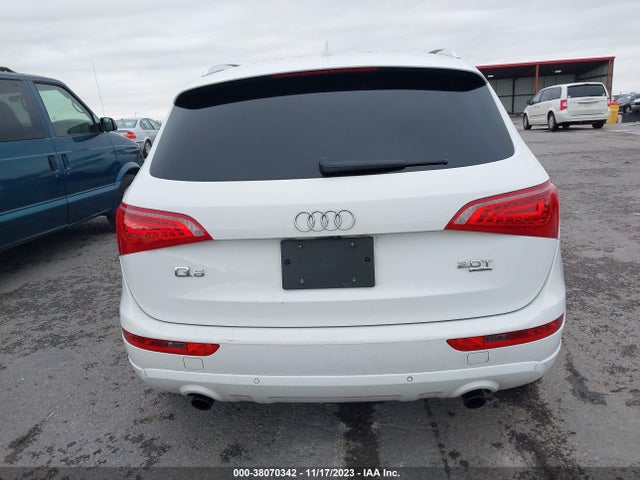 38070342 :رقم المزاد ، WA1LFAFP5CA139443 vin ، 2012 Audi Q5 2.0t Premium مزاد بيع