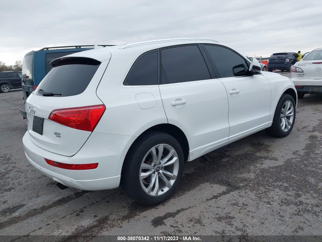 38070342 :رقم المزاد ، WA1LFAFP5CA139443 vin ، 2012 Audi Q5 2.0t Premium مزاد بيع