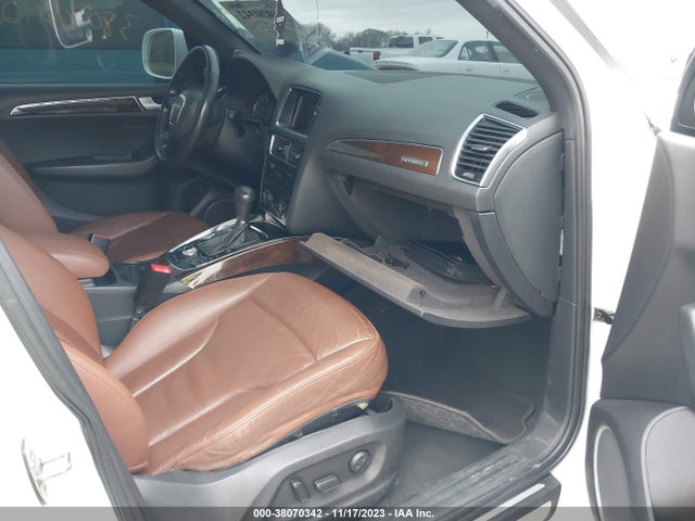 38070342 :رقم المزاد ، WA1LFAFP5CA139443 vin ، 2012 Audi Q5 2.0t Premium مزاد بيع