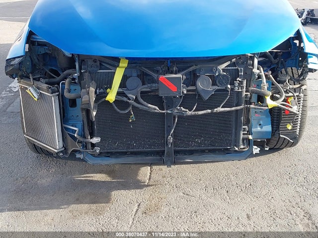 38070437 :رقم المزاد ، JTDBVRBD1HA001694 vin ، 2017 Toyota Mirai مزاد بيع