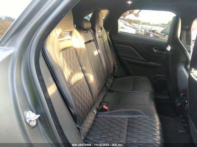 2020 JAGUAR F-PACE SADCZ2EE5LA621692 Photo 7