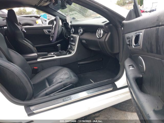 2015 MERCEDES-BENZ SLK 250 WDDPK4HA8FF102364 Photo 4