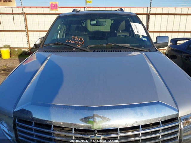 2011 LINCOLN NAVIGATOR VIN: 5LMJJ2H51BEJ06744