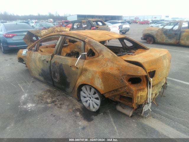 Buick Verano 2016 1G4P15SK2G4103071 Image 3