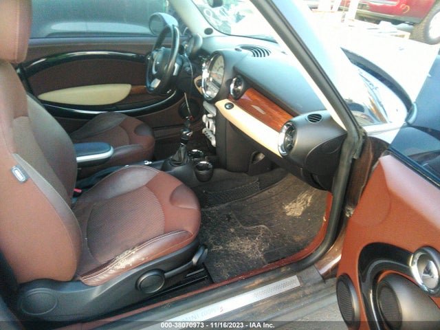 2009 MINI COOPER S CLUBMAN WMWMM33579TP91604 Photo 4