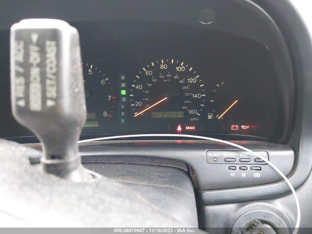 2000 LEXUS SC 300 VIN: JT8CD32Z3Y1007141