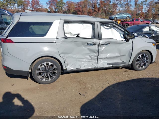 KNDNC5H33R6363279 KIA Carnival Mpv Ex