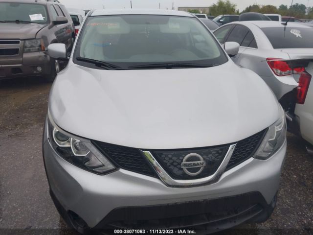 JN1BJ1CP8JW160164 Nissan Rogue Sport S