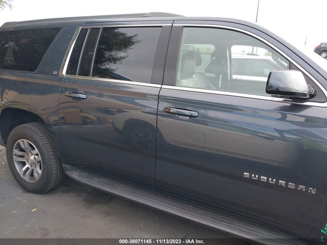 Chevrolet Suburban Lt 2019 1GNSKHKC7KR352295 Image 14