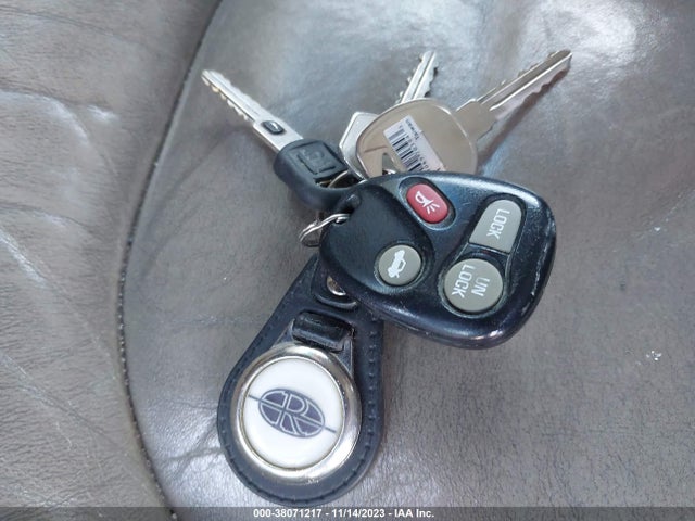 1999 BUICK RIVIERA VIN: 1G4GD2213X4700243