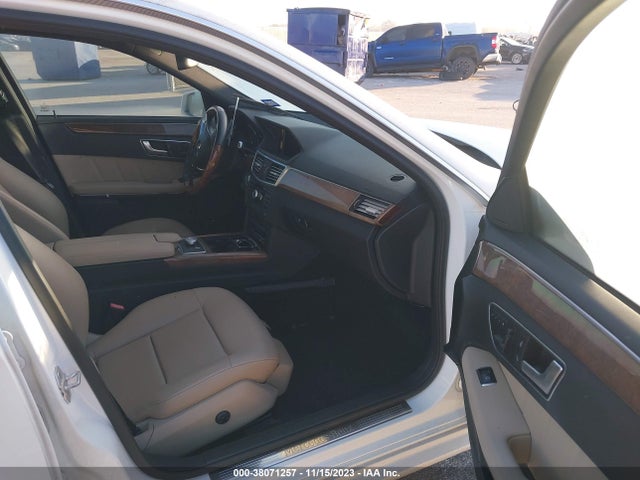 2013 MERCEDES-BENZ E 350 VIN: WDDHF5KB8DA772362